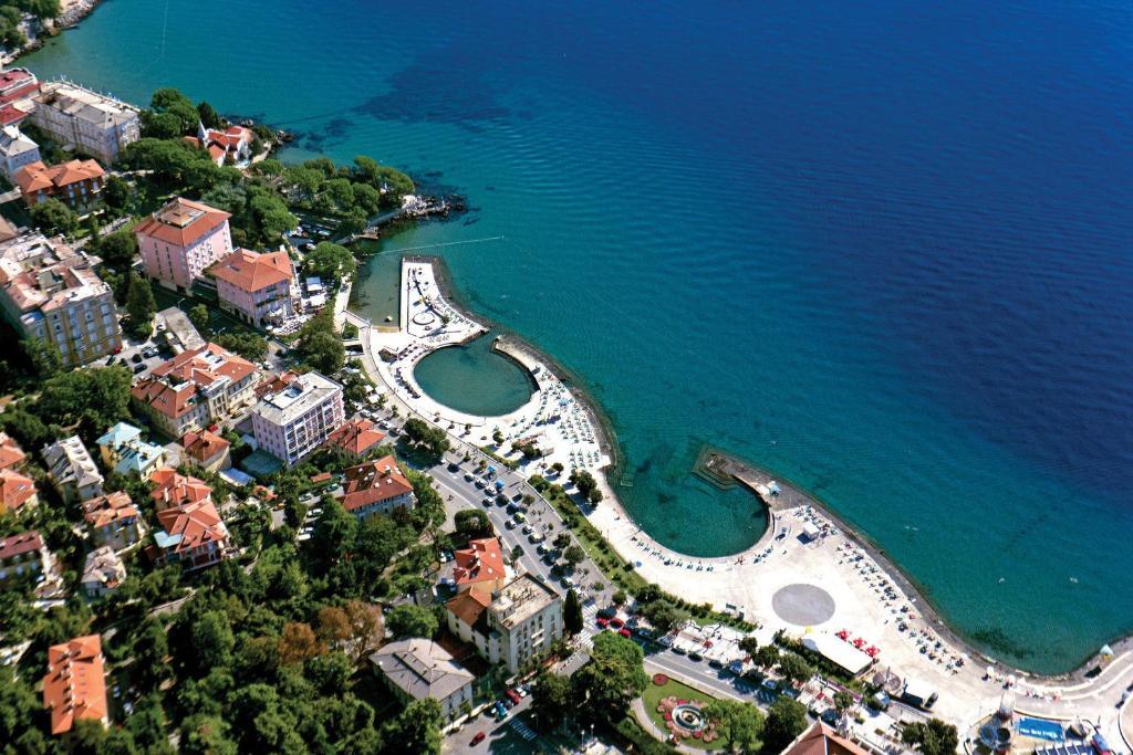 Villa Amalia - Liburnia (Adults Only) Opatija Exteriör bild