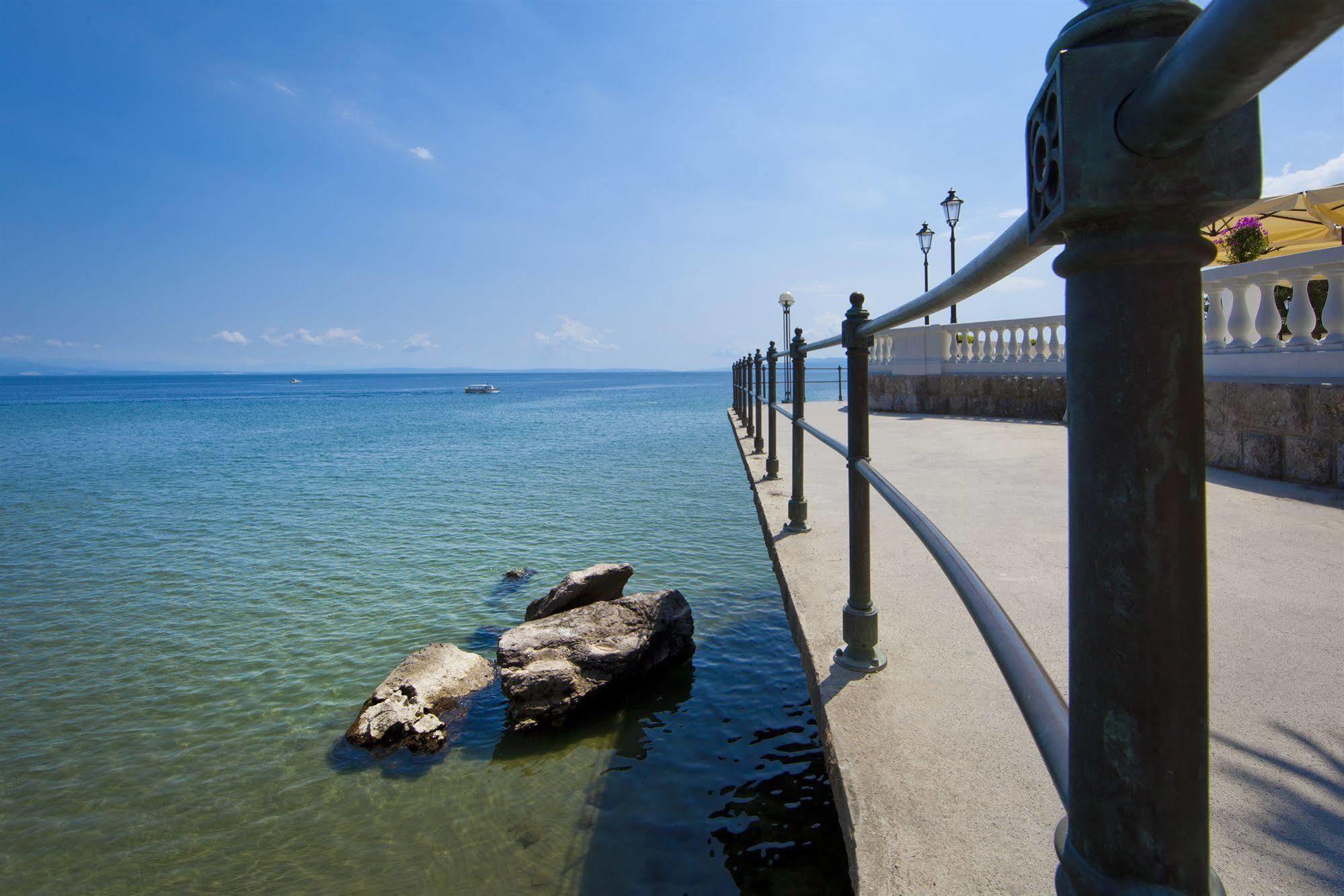 Villa Amalia - Liburnia (Adults Only) Opatija Exteriör bild